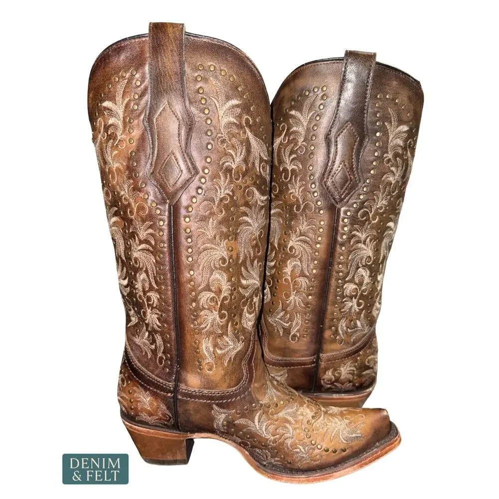 NEW Corral Maple Brown Embroidery Stud Snip‎ Toe Western Boots Size 6M Cowgirl